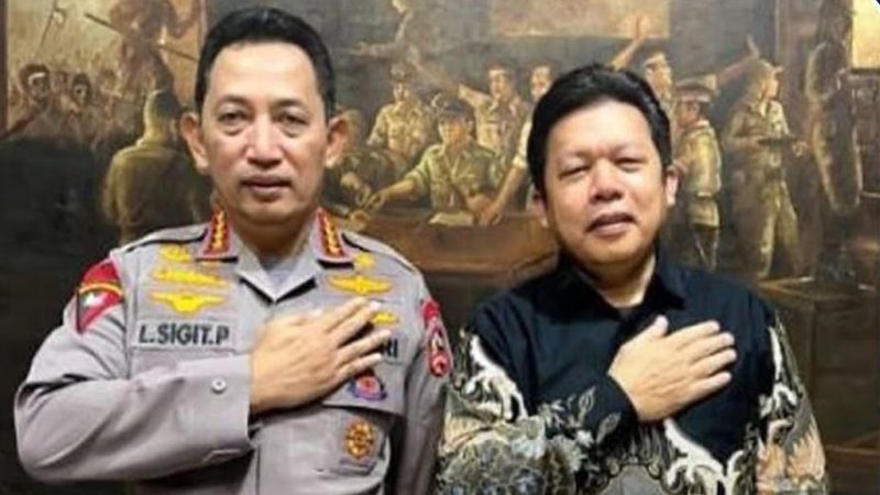 Edi Hasibuan (kanan) bersama Kapolri (Foto: prifile pribadi Edi Hasibuan)