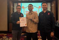 Muhammad Akbar Rifai, lulusan Aero Astra Akademia Lampung, meraih The Best Trainee Housekeeping di Ibis Bandung Trans Studio, hotel jaringan Accor Group.