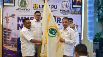 Dinobatkan Ketua Umum APTAKSINDO Habib Husein Aidid Mengemban Mandat Revolusi Membangun Negeri