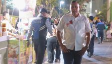 Gaya Wali Kota Bekasi Tri Adhianto saat menegur PKL 