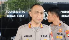 Kapolres Metro Bekasi Kota Kombes Pol Putu Kholis Aryana