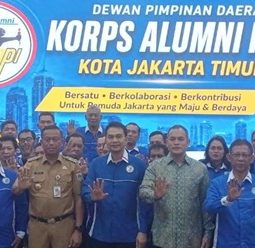 Lantik Amos Hutauruk Cs, Munjirin Ajak Korps Alumni KNPI Jaktim Sinergi Bangun Jakarta