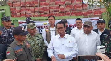 Pangkogabwilhan II dan Mentan Andi Amran Sulaiman meninjau posko bencana NTT serta memastikan kesiapan dan distribusi bantuan bagi warga terdampak. (Foto: ist)