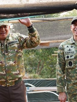 Pangdam Jaya Dampingi Menhan Sjafrie Kunjungi Yonif TP 899 di Depok, Tekankan Kesiapan Prajurit