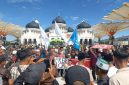Peringatan 21 tahun perdamaian Aceh di kawasan Masjid Raya Baiturrahman, Banda Aceh, Sabtu (15/8/2026),