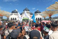 Peringatan 21 tahun perdamaian Aceh di kawasan Masjid Raya Baiturrahman, Banda Aceh, Sabtu (15/8/2026),