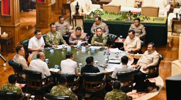 Prabowo Kumpulkan Jajaran Kabinet di Hambalang Bahas Situasi Nasional