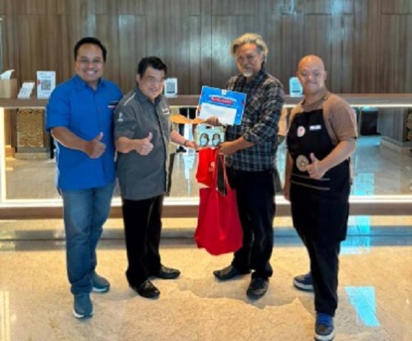 Alfaland Group merayakan Hari Pelanggan Nasional 2026 secara serentak di seluruh unit bisnis dengan pelayanan istimewa dan kolaborasi inklusif.