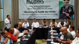 FPRMI saat menggelar Ngobrol Santai (Ngobras) bareng Kadiv Humas Polri Irjen Pol. . Johnny Eddizon Isir. (Foto: Hab)