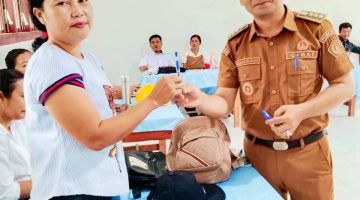 Camat Onolalu Pimpin Upacara dan Dialog Interaktif di SMPN 2 Onolalu
