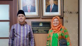 Senator Maluku Utara Hasby Yusuf, S.E., dan Dr. Rachma Fitriati, M.Si., M.Si. (Han), dosen Fakultas Ilmu Administrasi Universitas Indonesia (FIA UI).
