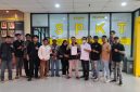 LSM Somasi saat mendatangi SPKT Polres Metro Bekasi Kota 