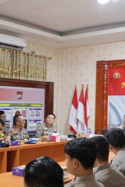 Bhabinkamtibmas Bukan Cuma Hadir, Tapi Harus Selesaikan Masalah Warga