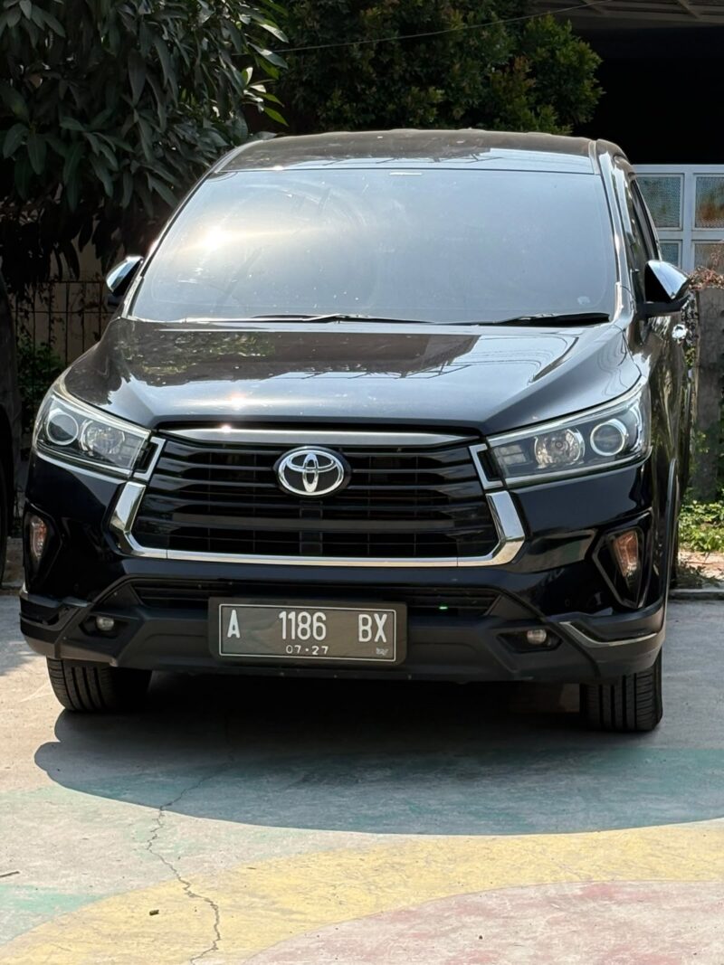 Mobil berplat A digunakan Kadispora yang diduga berasal dari pihak swasta