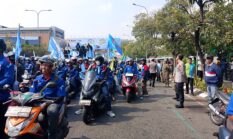 Ribuan Buruh Dari Bekasi Dan Karawang Bergerak Ke Jakarta Dapat Pengawalan Petugas
