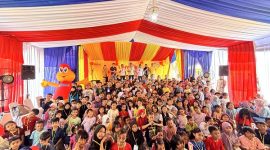 Indomaret Fresh Kebayoran Lama bersama Dancow FortiGro menggelar lomba mewarnai bagi anak-anak untuk mengasah kreativitas dan bakat seni.