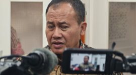 Ketua Badan Perlindungan Konsumen Nasional Republik Indonesia (BPKN RI), Prof. Dr. Mufti Mubarok, S.H., S.Sos., M.Si.,