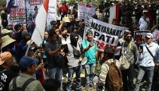 Warga Pati Jawa Tengah saat melakukan aksi (Foto: Istimewa)