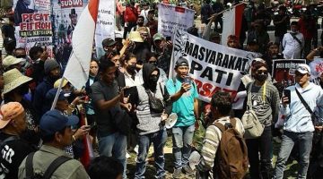 Warga Pati Jawa Tengah saat melakukan aksi (Foto: Istimewa)