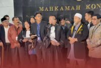 Pakar Hukum Tata Negara Denny Indrayana saat memberikan keterangan pers. 