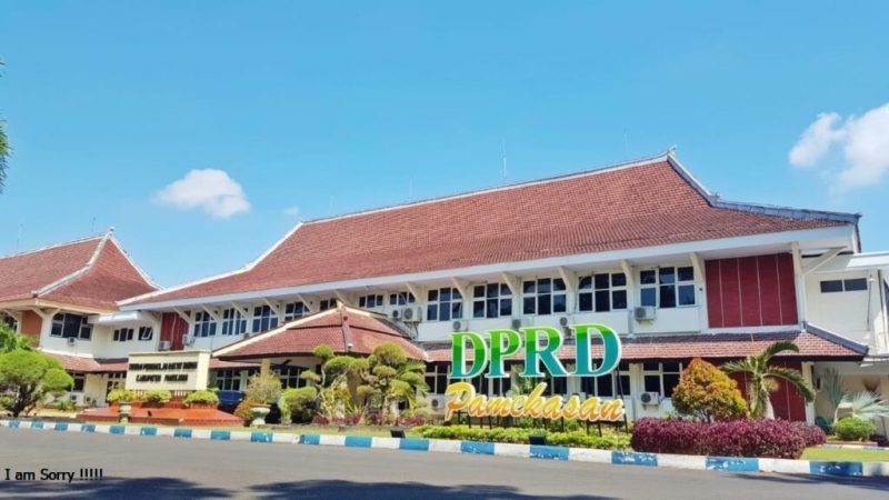 Kantor DPRD Pamekasan (Foto: Ist)
