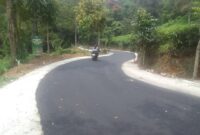 Jalan menuju destinasi wisata, Pemerintah Desa Tugu Utara, Kecamatan Cisarua, Kabupaten Bogor,