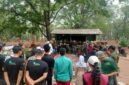 Organisasi lingkungan hidup Prabu Peduli Lingkungan memperingati ulang tahun ke-7 di area makam Mbah Raden Kebluk, TPA Sumur Batu, Kota Bekasi, Rabu (28/10/2026).