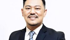 Allan Lohy mendorong pemerintah pusat memperkuat penanganan karhutla Papua jika kabut asap meluas ke Maluku melalui koordinasi lintas wilayah dan mitigasi bencana.