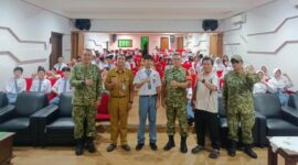 Program Army Go To School di SMAN 17 Jakarta, Danramil Taman Sari mengedukasi siswa tentang disiplin, pencegahan tawuran, narkoba, dan bullying.