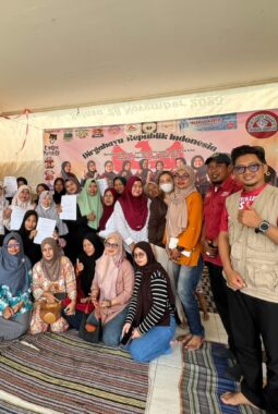 Terdampak Asap Pembakaran Sampah, Warga Babelan dan Prabu PL Gelar Diskusi “Stop Bakar Sampah”