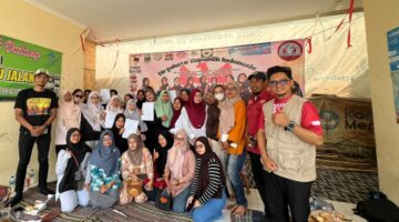 Warga Perumahan Wahana Babelan RW 022, Desa Babelan Kota, Kecamatan Babelan, Kabupaten Bekasi, menggelar diskusi publik bertema 