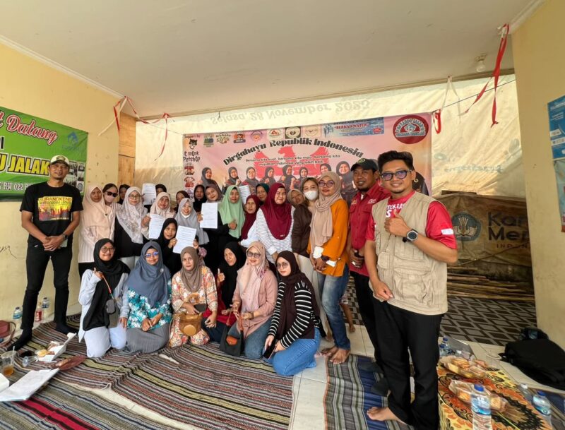 Warga Perumahan Wahana Babelan RW 022, Desa Babelan Kota, Kecamatan Babelan, Kabupaten Bekasi, menggelar diskusi publik bertema 