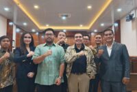 Yuli Yanti Hutagaol S.H., M.H., C. Med., CRA., dan Perry Cornelius Sitohang, S.H., selaku tim kuasa hukum ahli waris Priyo Budisantoso.