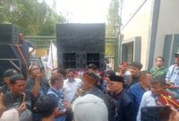 Kadis LH Kabupaten Bekasi Syafri Donny Sirait tidak hadir menemui massa aksi damai solidaritas wartawan se-Bekasi Raya, Kamis (15/10/2026).