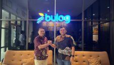 Ketua Kadin Kota Bekasi Qadar Ruslan Siregar dengan Kepala Kantor Cabang Bulog Karawang, Rafi. Bulog Karawang.