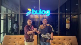 Ketua Kadin Kota Bekasi Qadar Ruslan Siregar dengan Kepala Kantor Cabang Bulog Karawang, Rafi. Bulog Karawang.