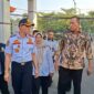 Wali Kota Bekasi Tri Adhianto saat meninjau SPBU di Bekasi