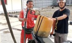 Pom Bensin Di Amandraya Diduga Layani BBM Subsidi Dengan Jerigen