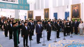 Pengambilan sumpah jabatan hasil reshuffle ketujuh pemerintahan Prabowo-Gibran (Foto: Setkab)