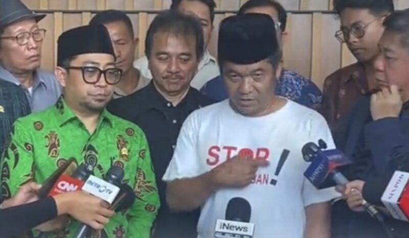 Pakar Komunikasi Politik Effendi Gazali bersama Ray Rangkuti dan koalisi masyarakat sipil mengadu ke Fraksi PKB DPR RI